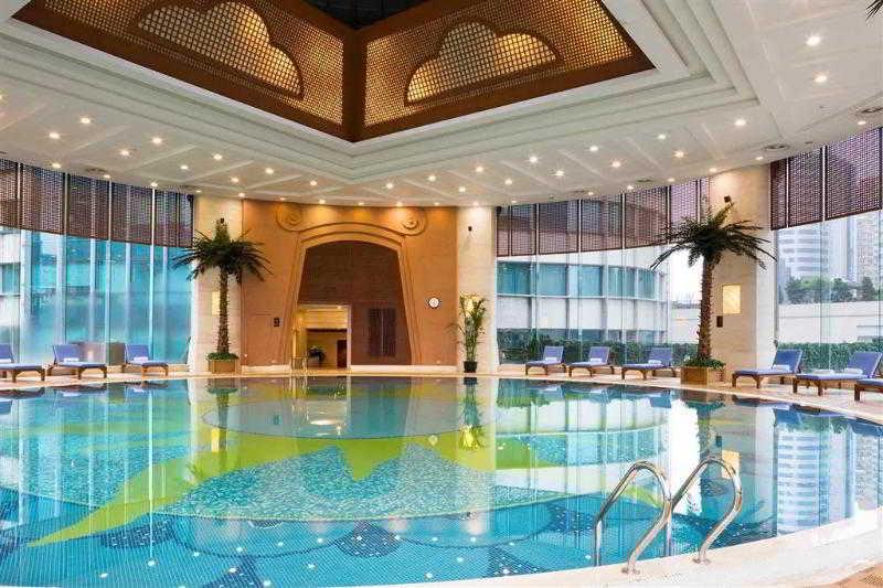 พูลแมน เซี่ยงไฮ้ สกายเวย์ Hotel ภายนอก รูปภาพ