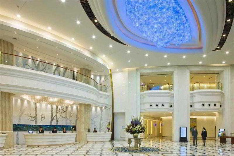พูลแมน เซี่ยงไฮ้ สกายเวย์ Hotel ภายนอก รูปภาพ