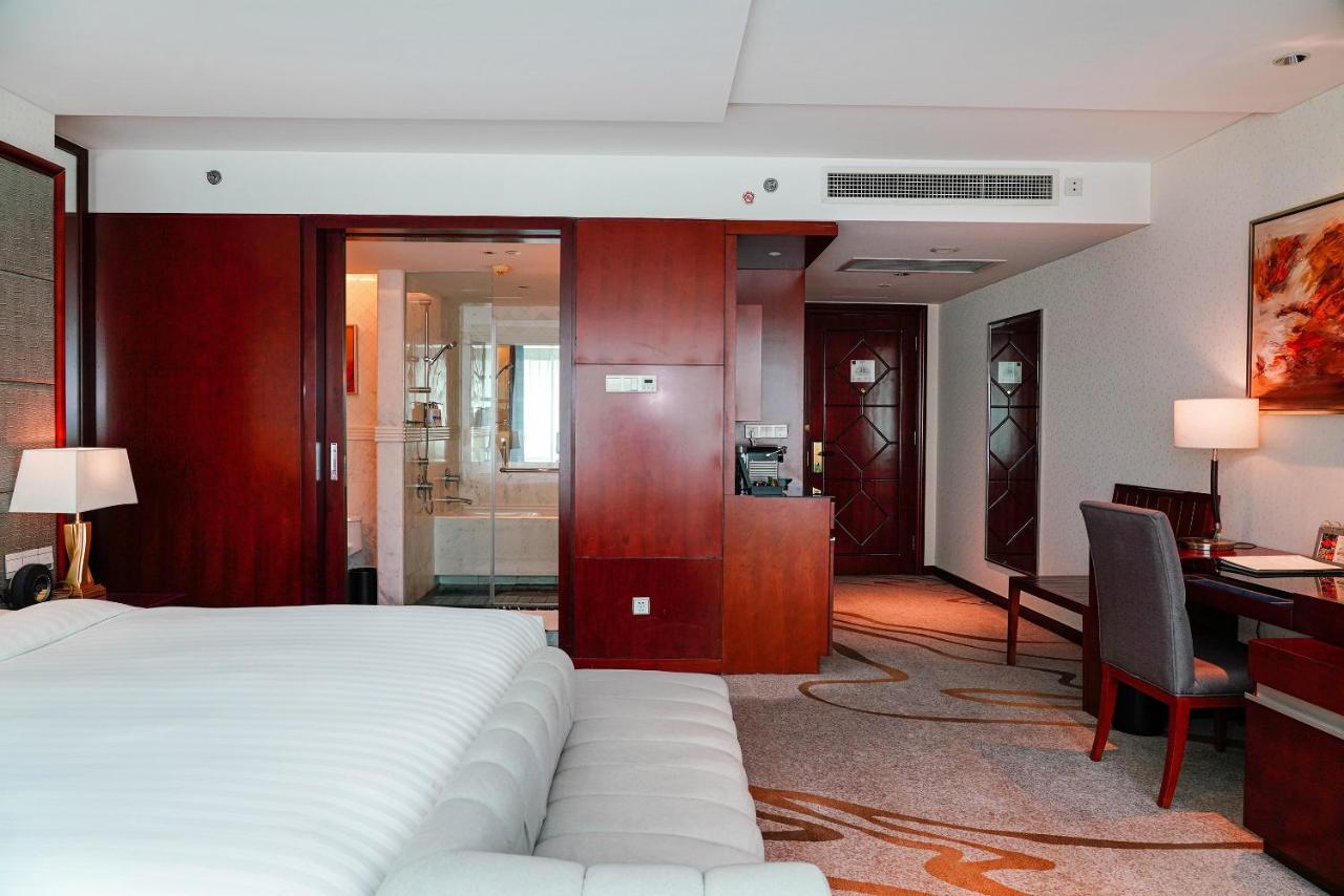 พูลแมน เซี่ยงไฮ้ สกายเวย์ Hotel ภายนอก รูปภาพ